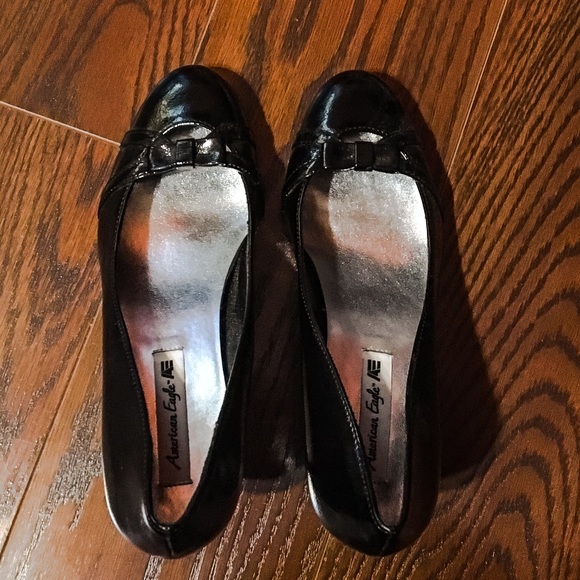 American Eagle Patent Leather Black Pumps - Picture 3 of 4